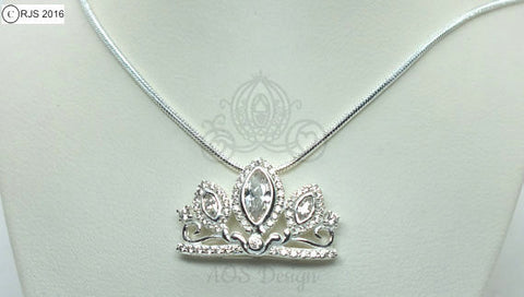 Rhinestone Crown Charm Necklace | SHEIN